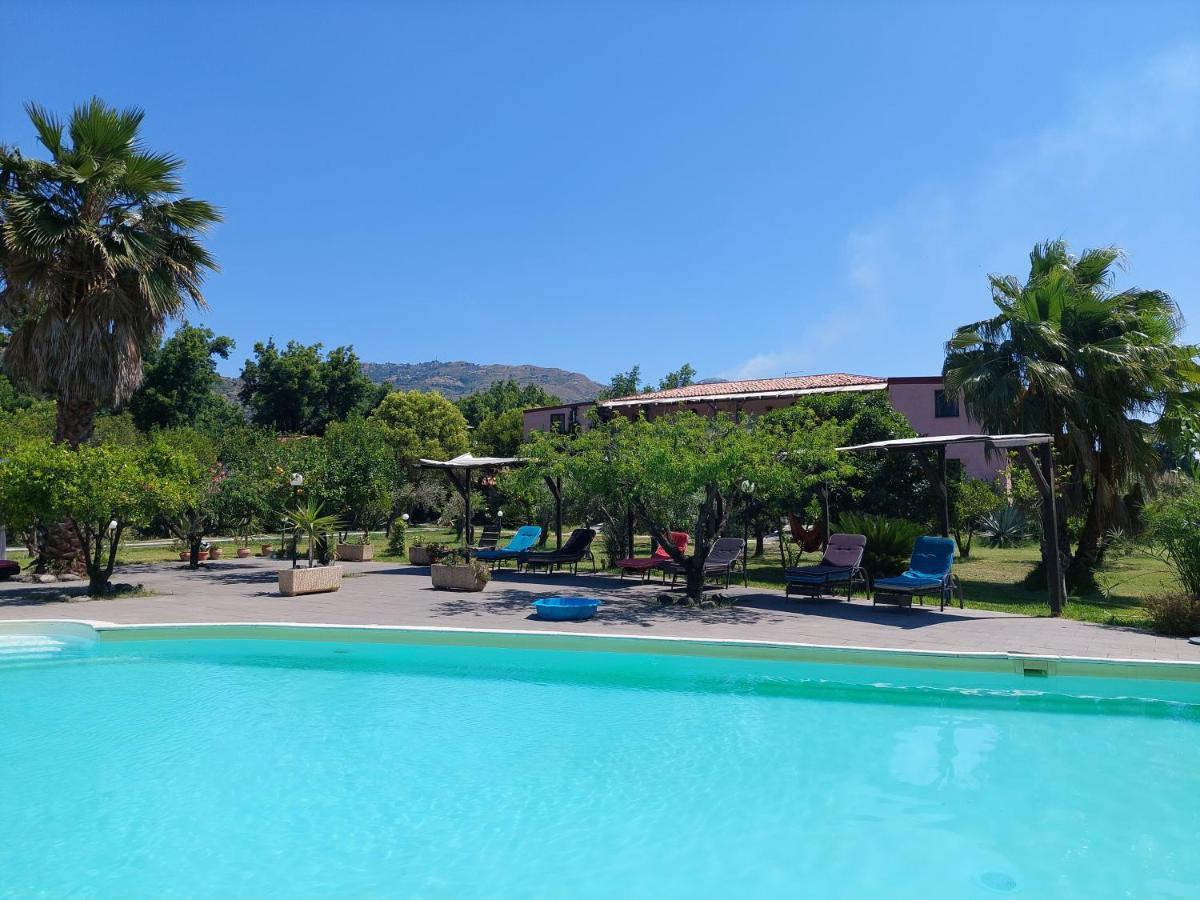 Villa Piersepp B&B Trappitello Bagian luar foto