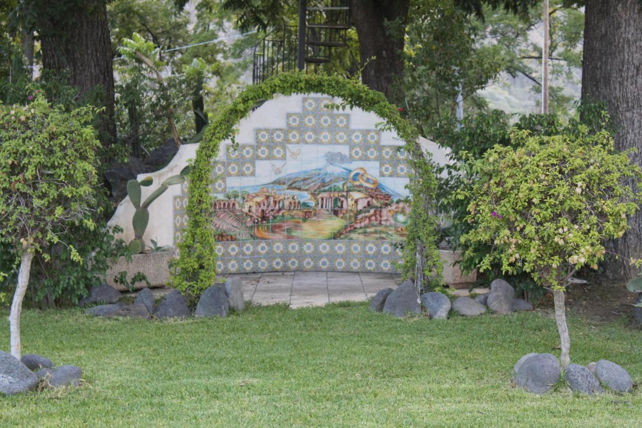 Villa Piersepp B&B Trappitello Bagian luar foto